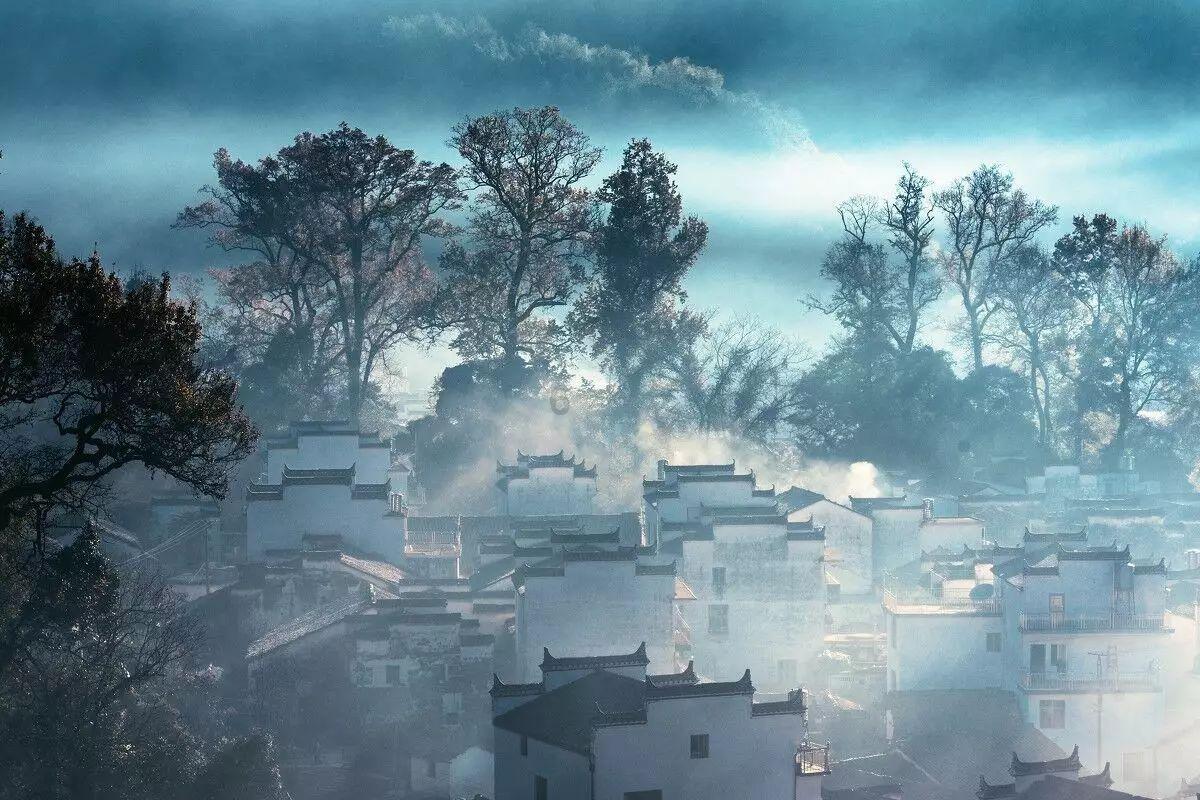 摩托车尾灯游戏画面